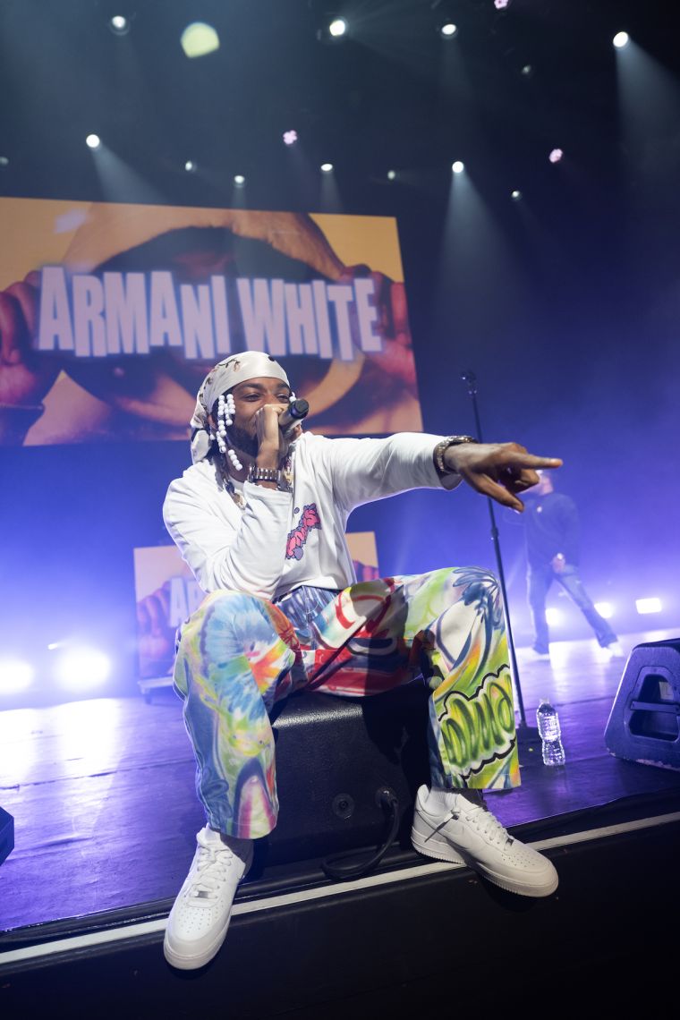 Armani Rockin' The Stage