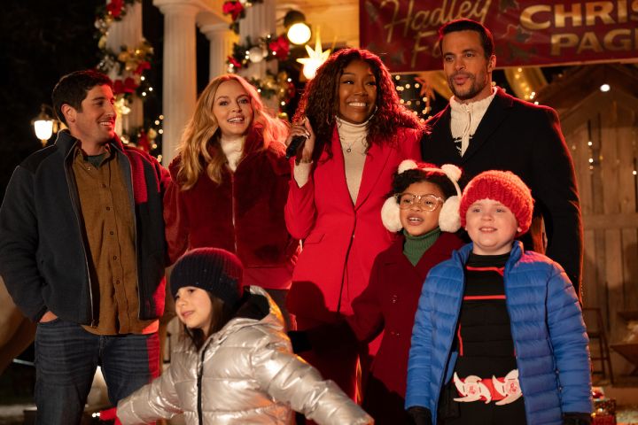 Netflix's 'Best. Christmas. Ever!' First Look Images