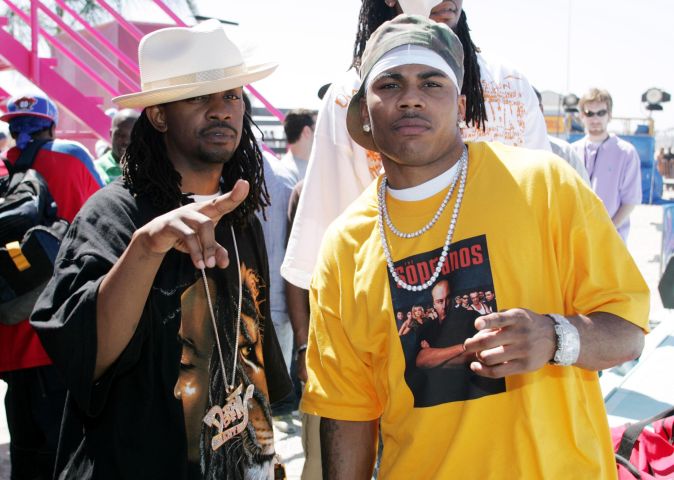 Nelly and Murphy Lee Perform at MTV's 'Summer on the Run' Beach House 2004