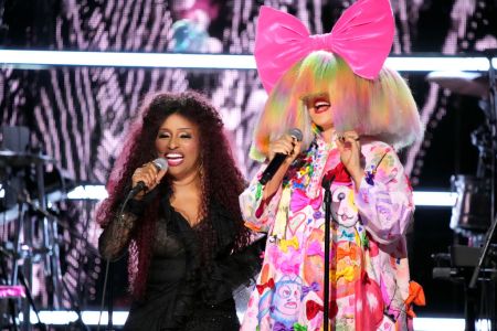 Sia Assisting Chaka Khan