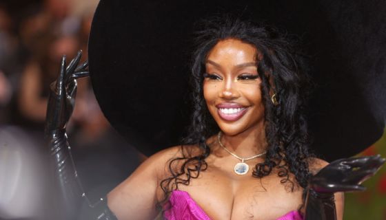 This Artist & Former Child Star Wrote SZA’s Hit Single “Snooze” This Artist & Former Child Star Wrote SZA’s Hit Single “Snooze”