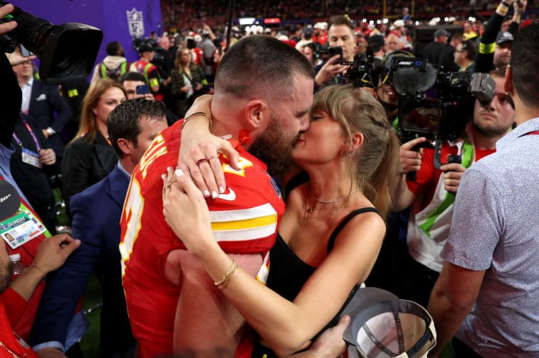 Taylor Swift & Travis Kelce