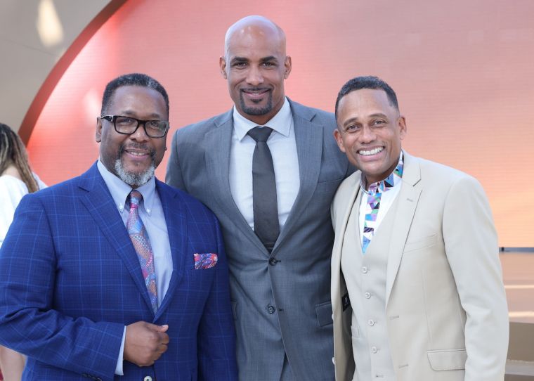 Black Men Supporting Black Women