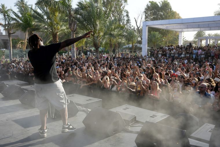 Teddy P Rippin' The Stage