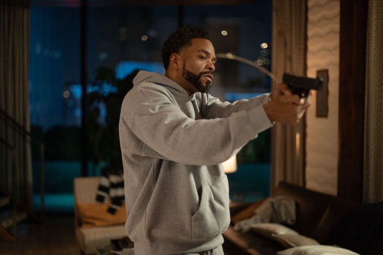 Who Is Davis About To Shoot?