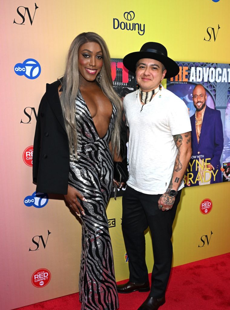 Celebs & Influencers Posed On The Carpet