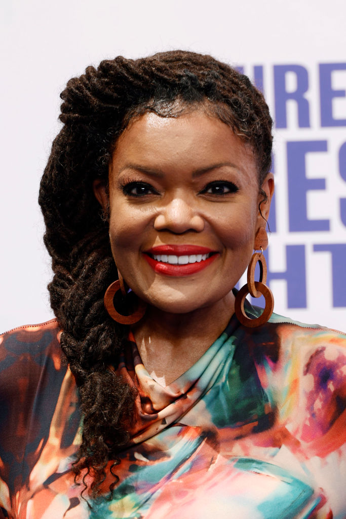 Yvette Nicole Brown as Coach Roberts