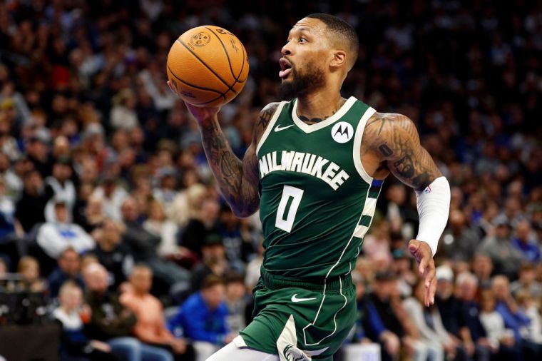 Damian Lillard (Dame D.O.L.L.A.)