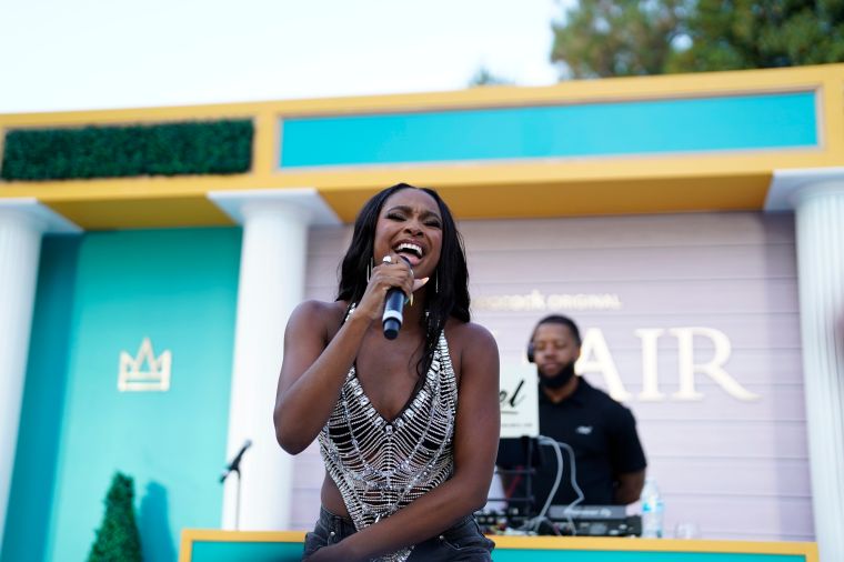 One Thing Coco's Gonna Do...SANG