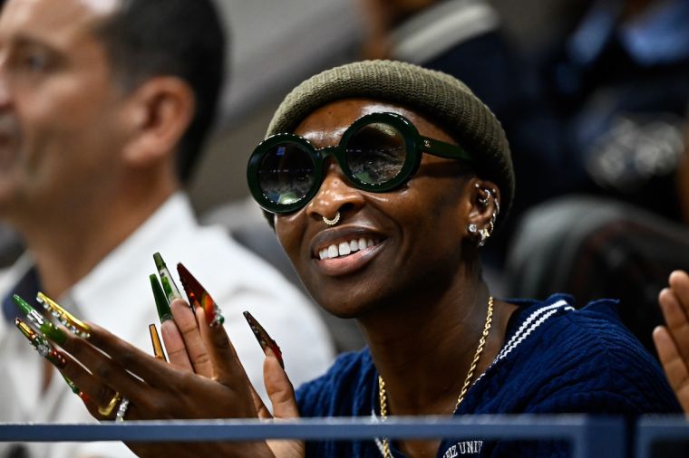 Claps For ThisNailfie