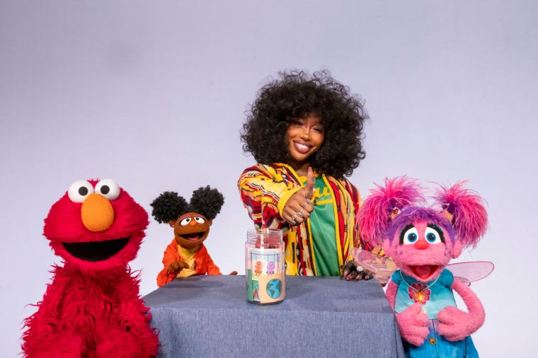 A Thumbs Up Best Defines SZA's 2025 So Far