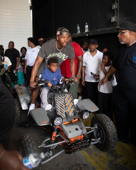 Pullin' Up For His City