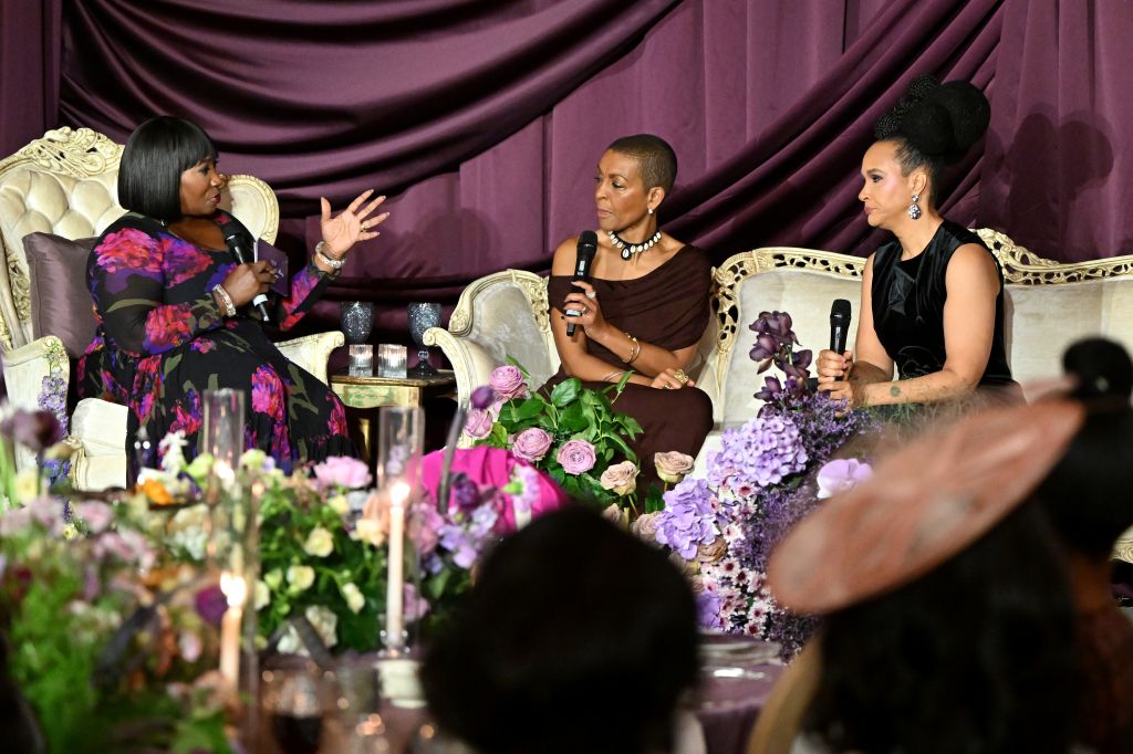 Netflix Bridgerton Dinner With Bevy Event